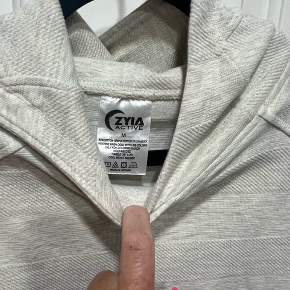 ZYIA Women’s Ivory Impetus Hoodie - Picture 2 of 10